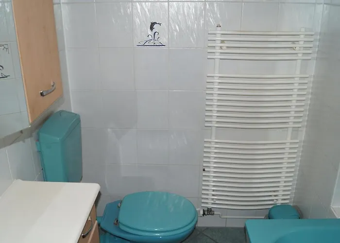 Gaestehaus Schatz In *